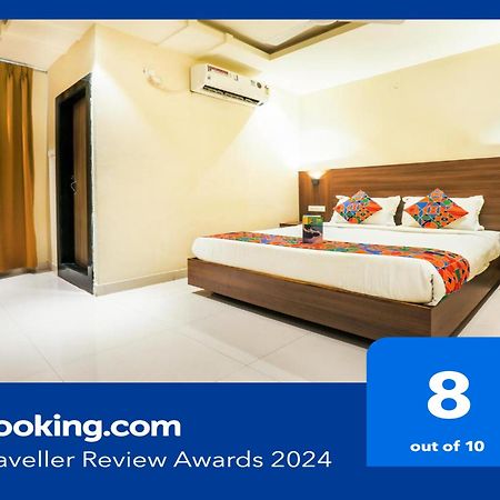 FabHotel RR Grand MG Road Vijayawāda Exterior foto