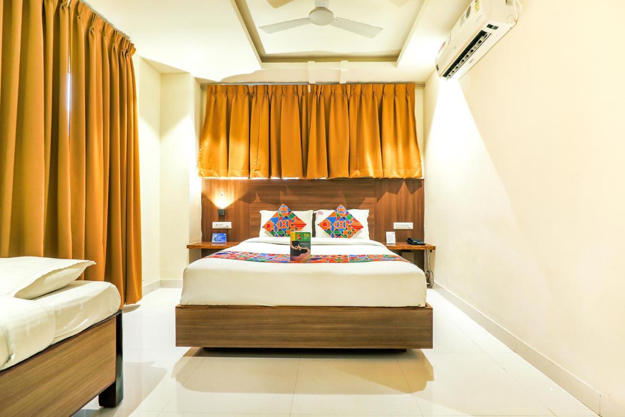 FabHotel RR Grand MG Road Vijayawāda Exterior foto