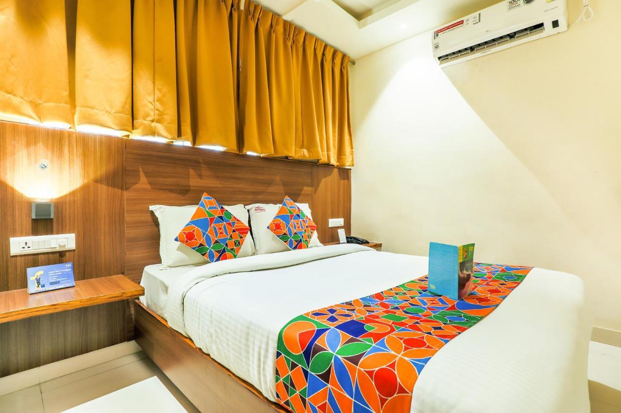 FabHotel RR Grand MG Road Vijayawāda Exterior foto